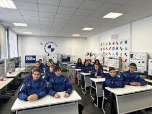Ученики Профклассов.ФМ получили свидетельства о профессии рабочего