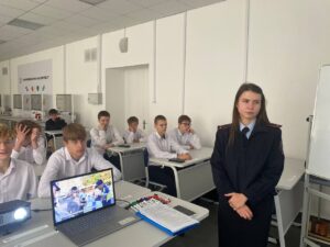 НА ВОЛНАХ РАЗВИТИЯ