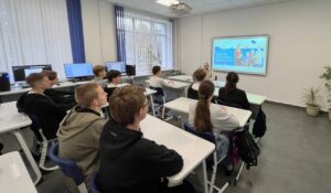 НА ВОЛНАХ РАЗВИТИЯ