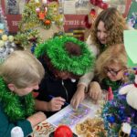 29.12.2025 г., в рамках реализации региональной программы «Активное долголетие», сотрудники ГПОУ ТО «НПК» приняли активное участие в новогоднем Квизе.