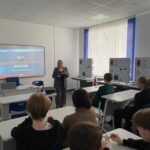 НА ВОЛНАХ РАЗВИТИЯ