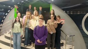 НА ВОЛНАХ РАЗВИТИЯ