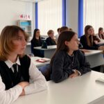 НА ВОЛНАХ РАЗВИТИЯ