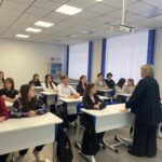 НА ВОЛНАХ РАЗВИТИЯ