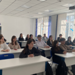 НА ВОЛНАХ РАЗВИТИЯ