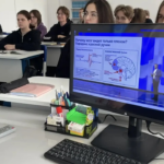 Онлайн‑трансляция о конструктивной критике и поддержании мотивации