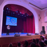 Молодежь Новомосковска: «Будущее России — это мы!» 🌟